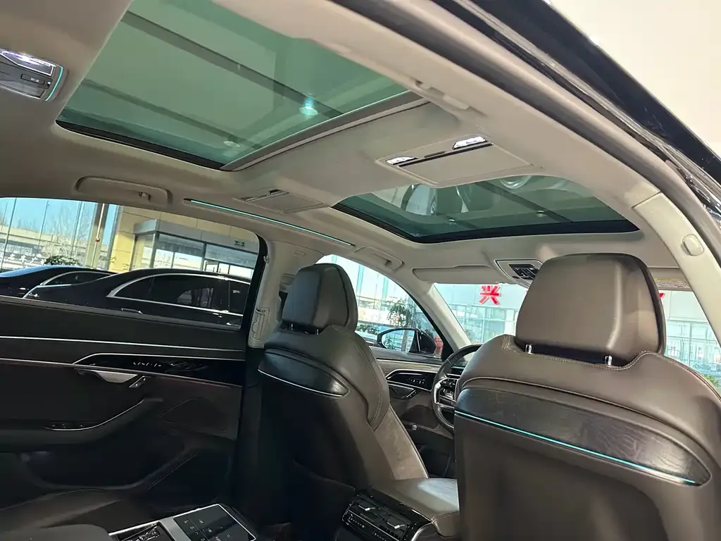 Audi A8 2021 из CN, фото 7