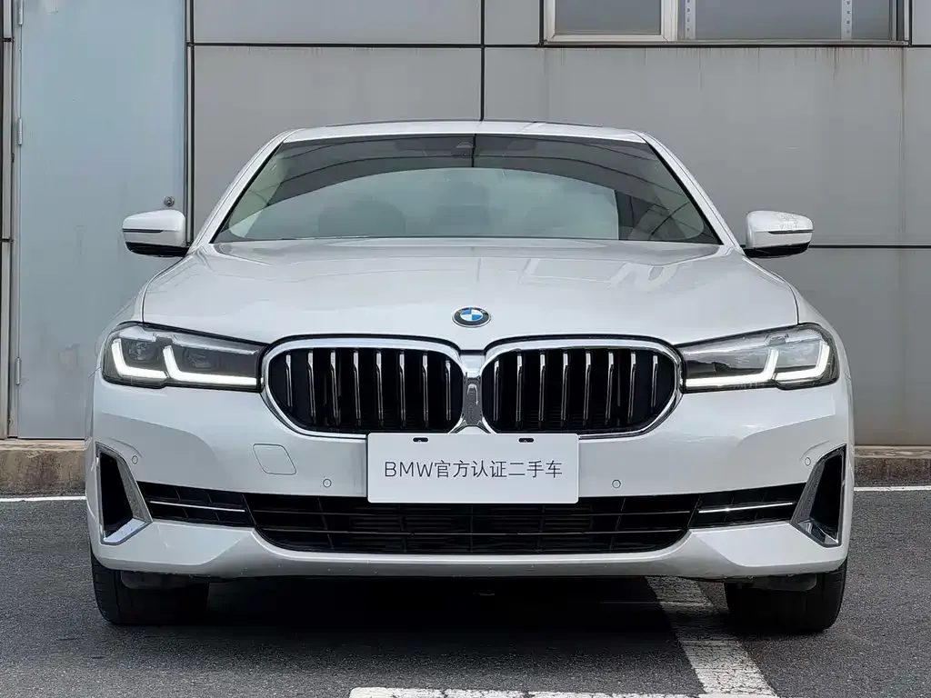 BMW 5 Series — фото 3