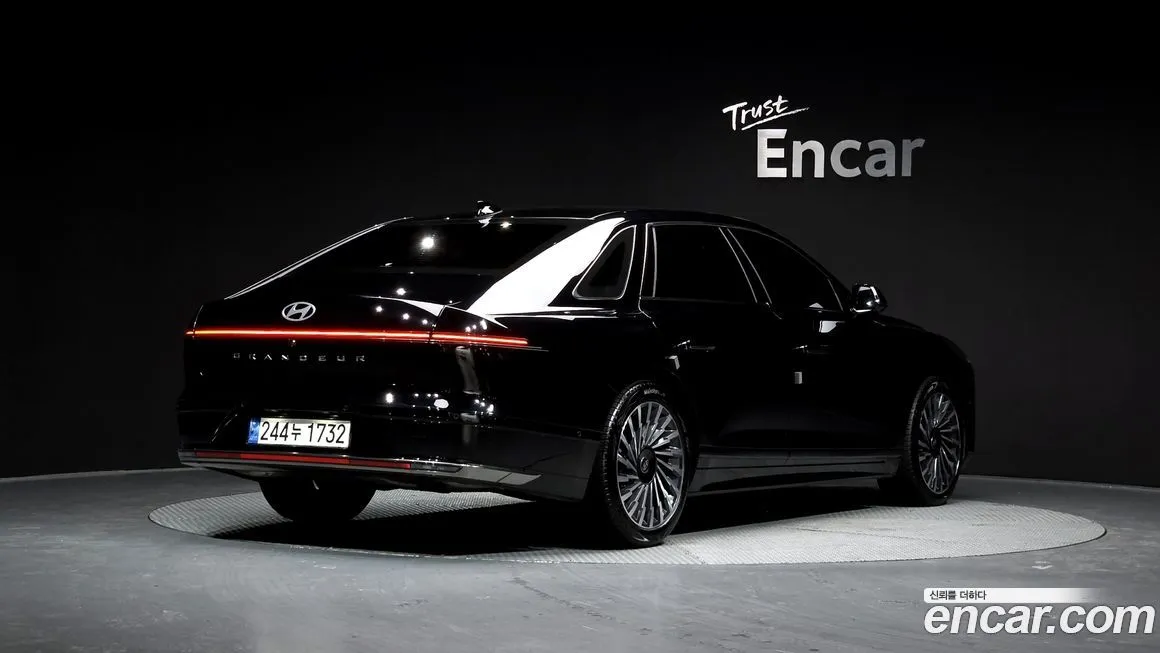 Hyundai Grandeur 2023 из KR, фото 2