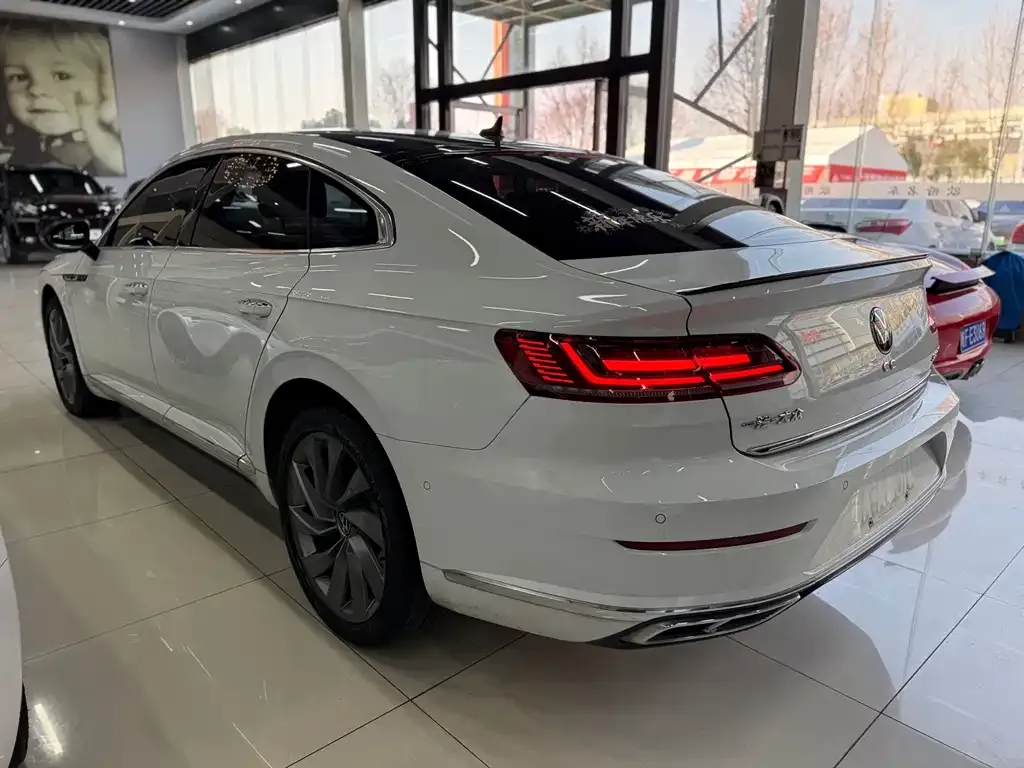 Volkswagen CC 2022 из CN, фото 3