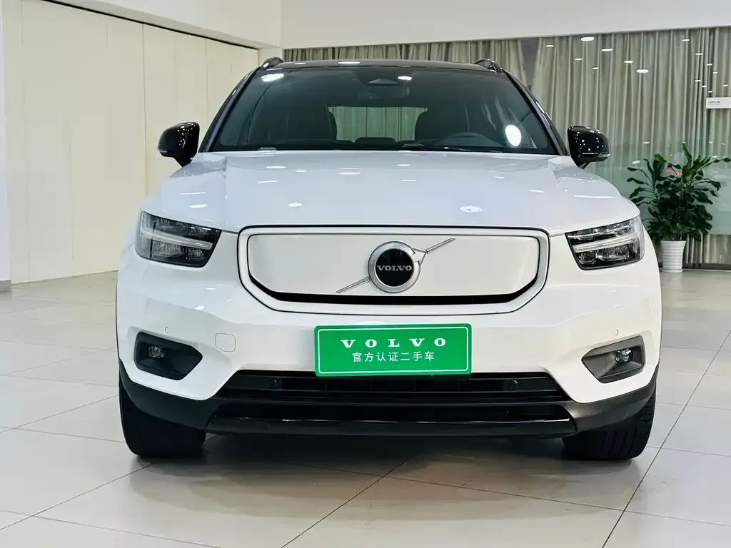 Volvo XC40 NEV — фото 7