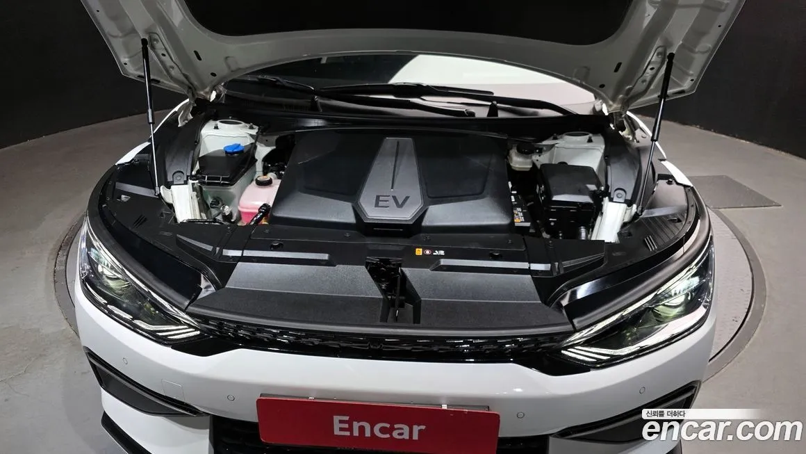 Kia EV6 2024 из KR, фото 8