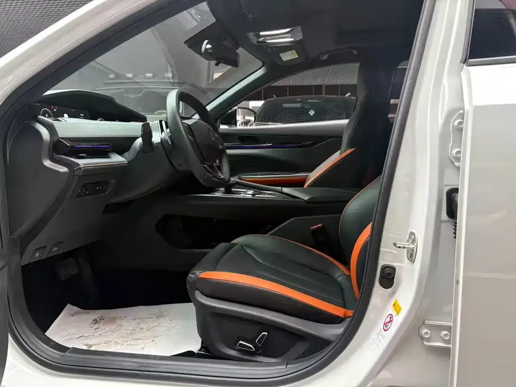 Changan UNI-V 2023 из CN, фото 5