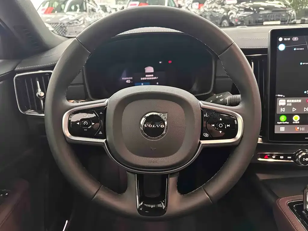 Volvo S90 2025 из CN, фото 10