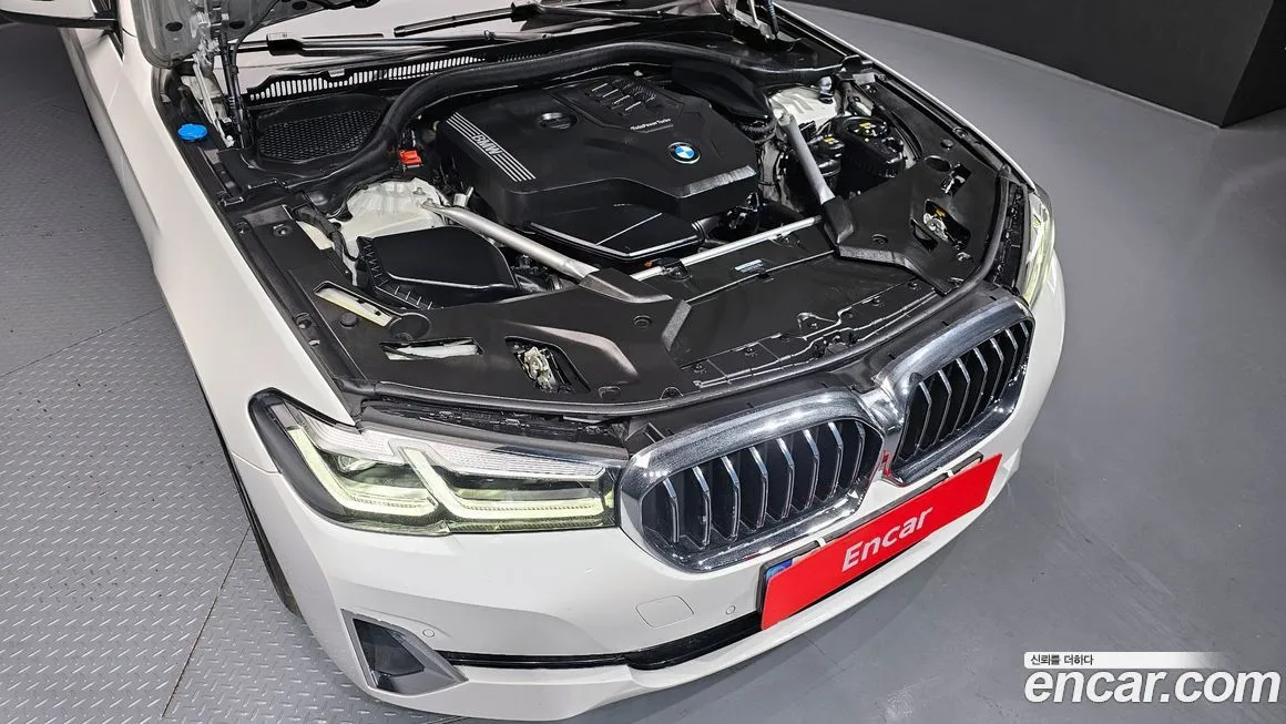 BMW 5-Series 2023 из KR, фото 6