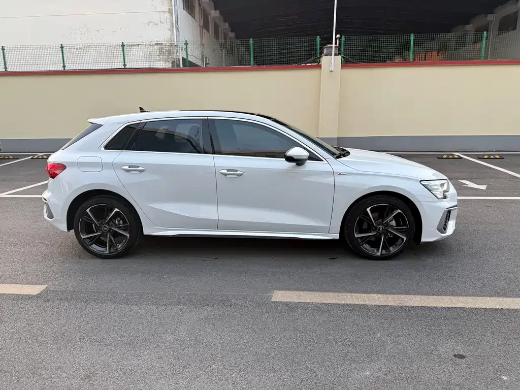 Audi A3 2024 из CN, фото 5