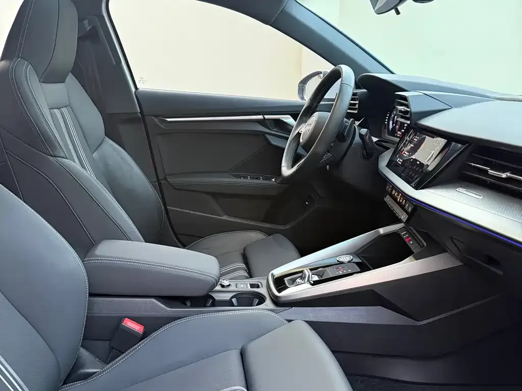 Audi A3 2024 из CN, фото 8