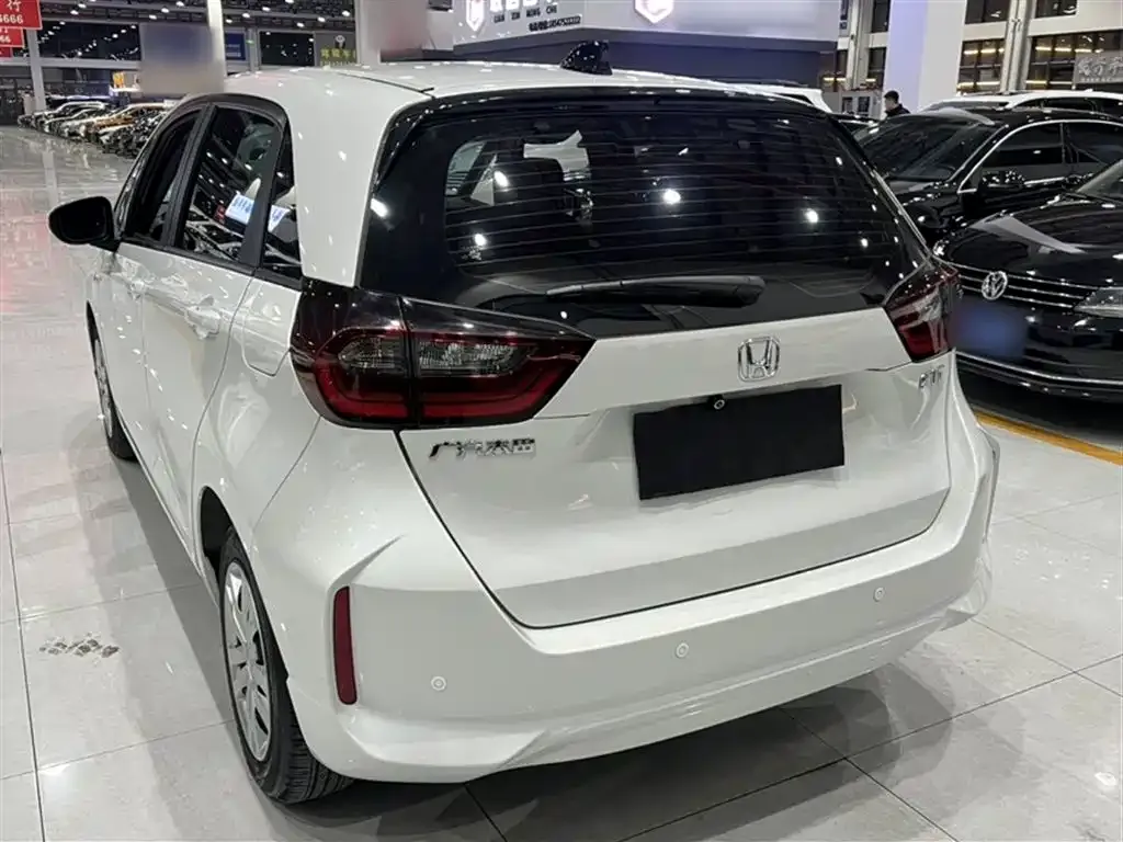 Honda Fit 2023 из CN, фото 10