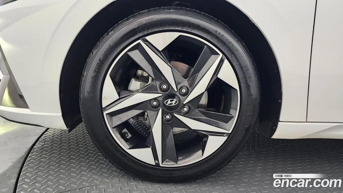 Hyundai AVANTE — фото 6