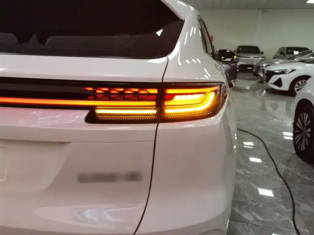 Changan UNI-K 2023 из CN, фото 3