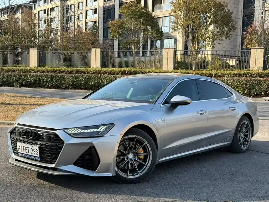 Audi A7L — фото 8