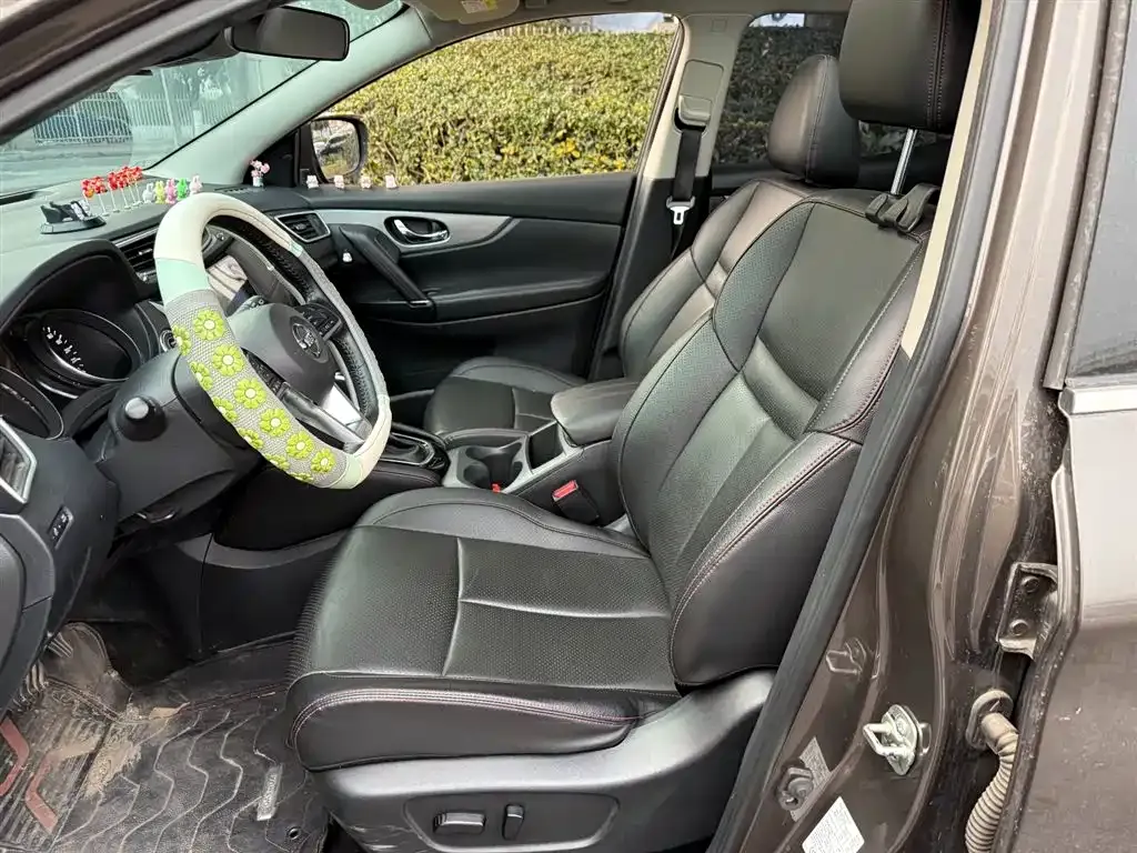 Nissan Qashqai 2023 из CN, фото 2