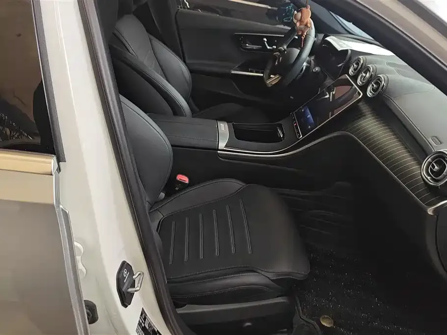 Mercedes-Benz C-Class 2023 из CN, фото 2