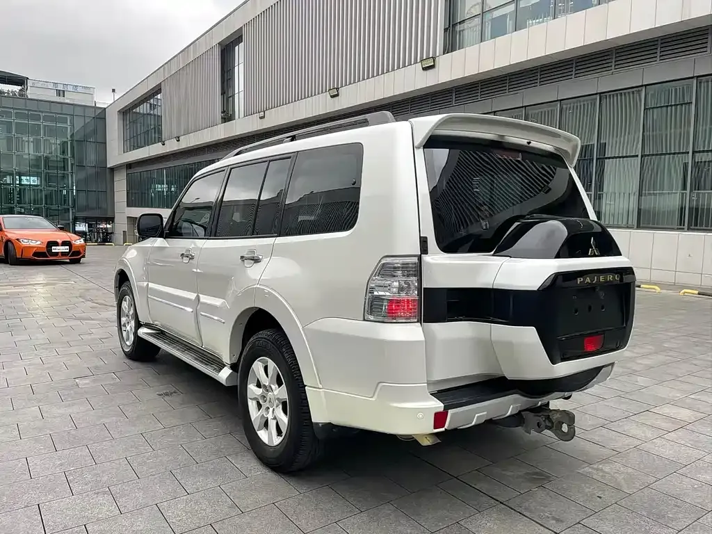 Mitsubishi Pajero (Import) 2023 из CN, фото 6