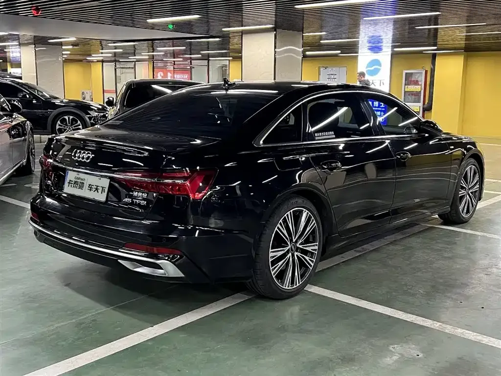 Audi A6L 2025 из CN, фото 9