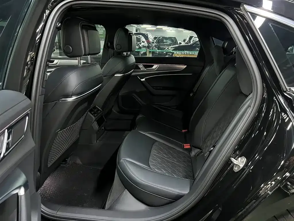 Audi A6L 2025 из CN, фото 6
