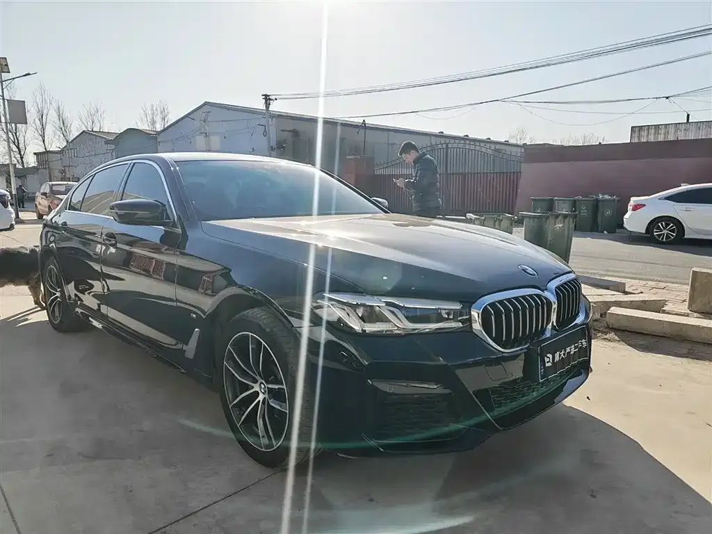 BMW 5 Series 2023 из CN, фото 2