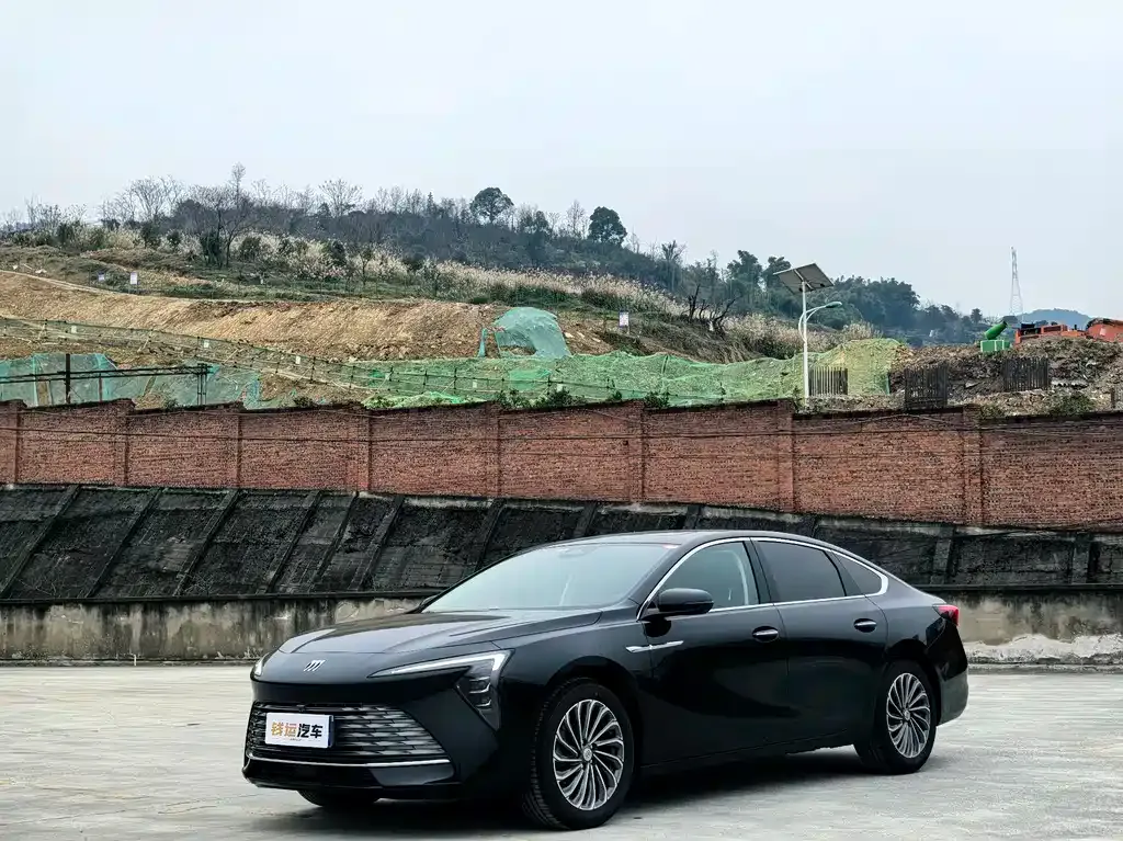 Buick LaCrosse 2024 из CN, фото 1