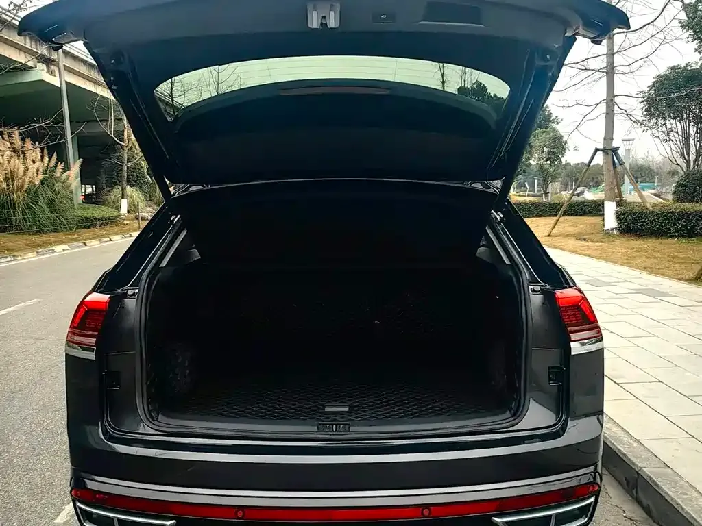 Volkswagen Teramont 2022 из CN, фото 2