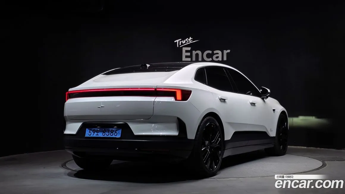 Polestar Polestar 4 — фото 7
