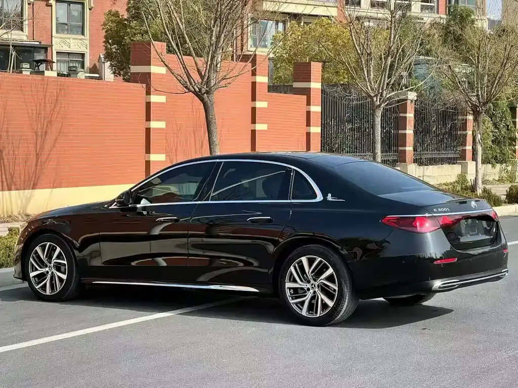 Mercedes-Benz E-Class 2025 из CN, фото 9