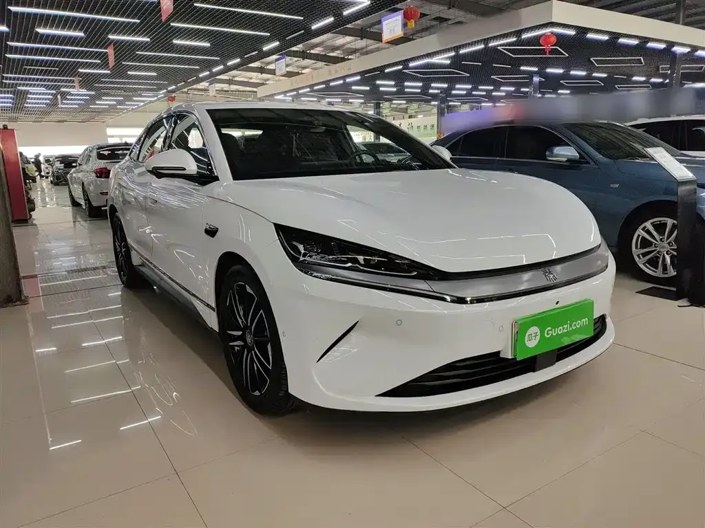 BYD Qin L — фото 9