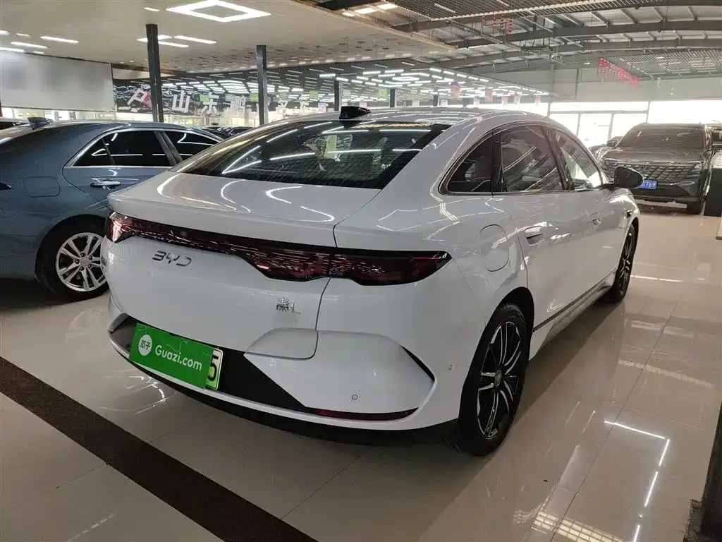 BYD Qin L — фото 7