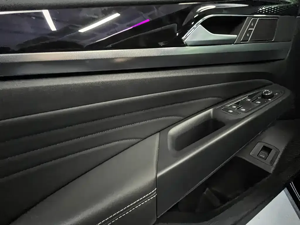 Volkswagen Passat 2024 из CN, фото 3