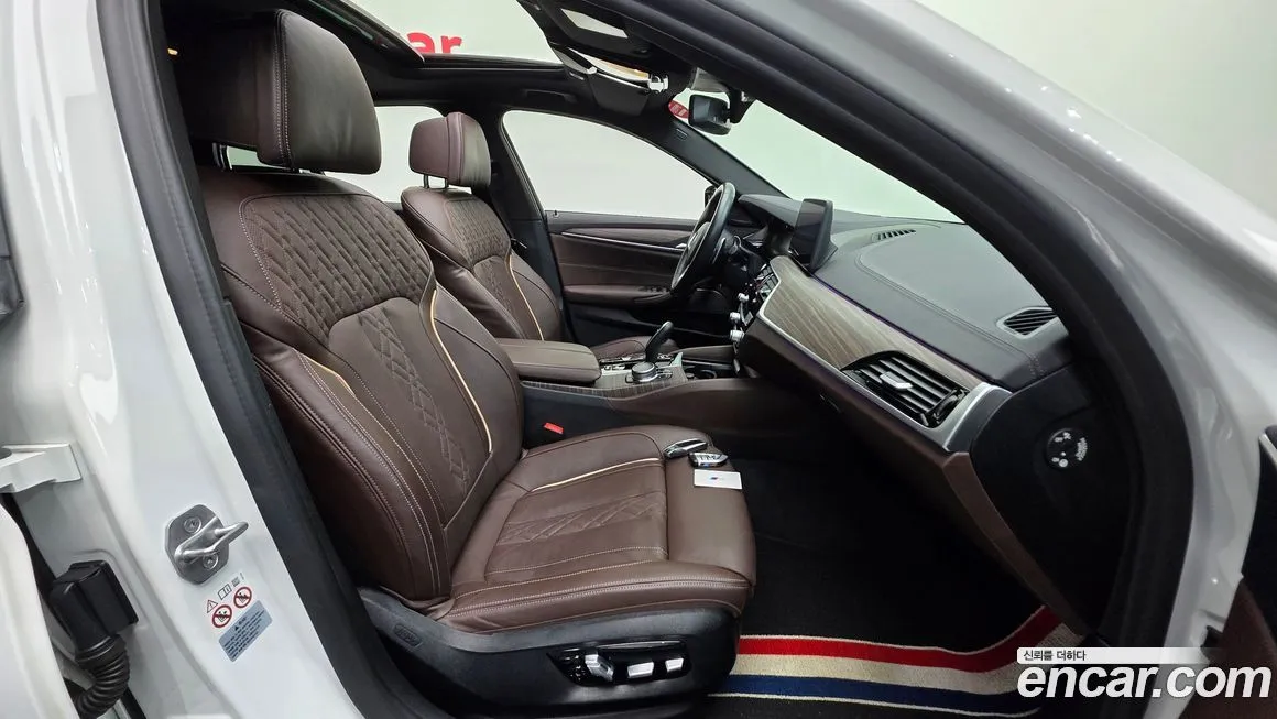 BMW 5-Series — фото 9