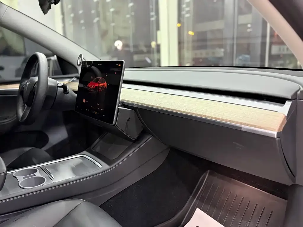 Tesla Model Y 2023 из CN, фото 3