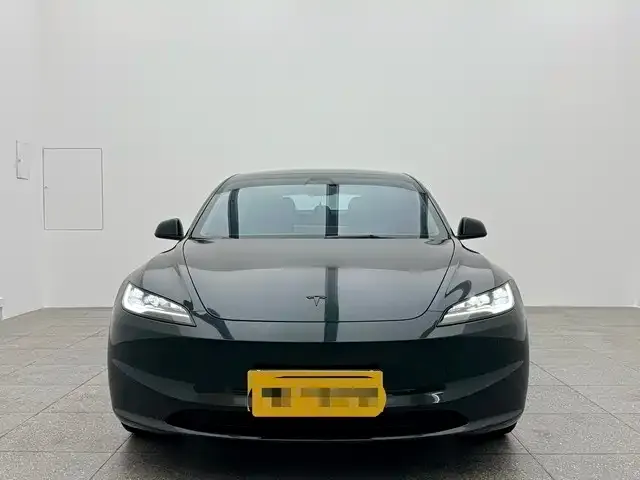 Tesla Model 3 — фото 5