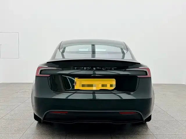 Tesla Model 3 — фото 6