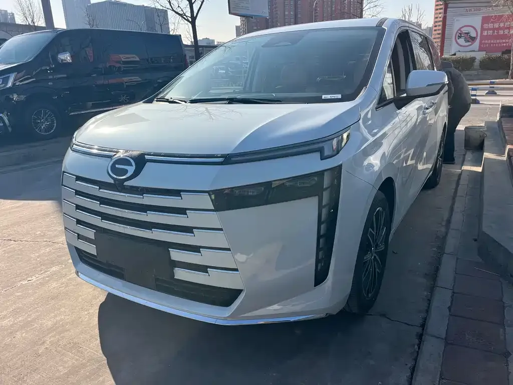 GAC Motor Trumpchi E8 — фото 1