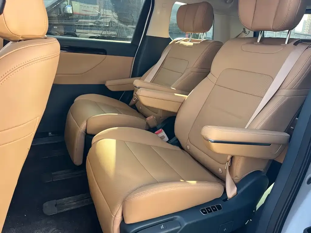GAC Motor Trumpchi E8 — фото 10