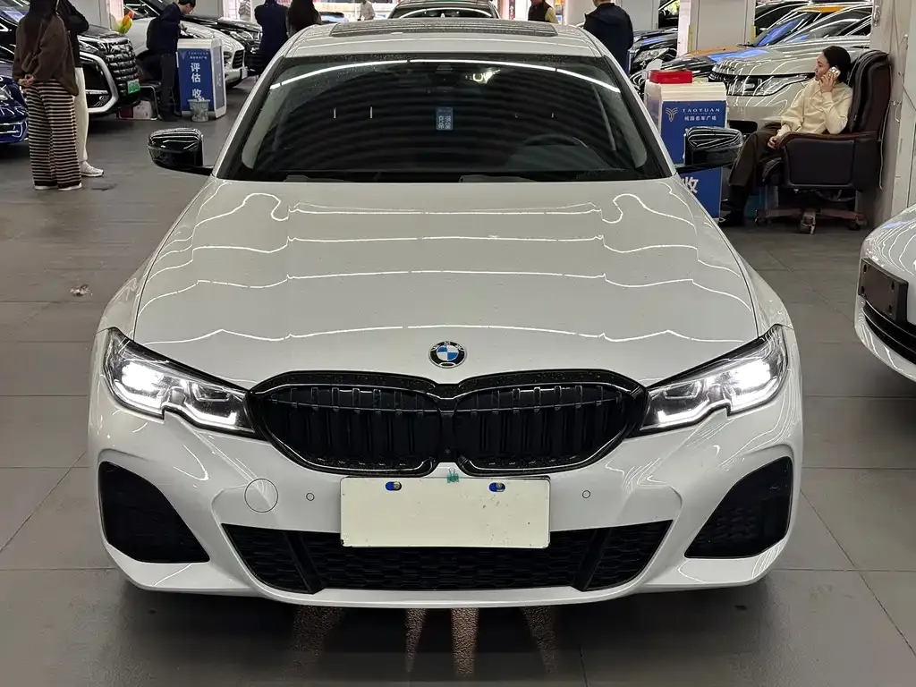 BMW 3 Series 2022 из CN, фото 4