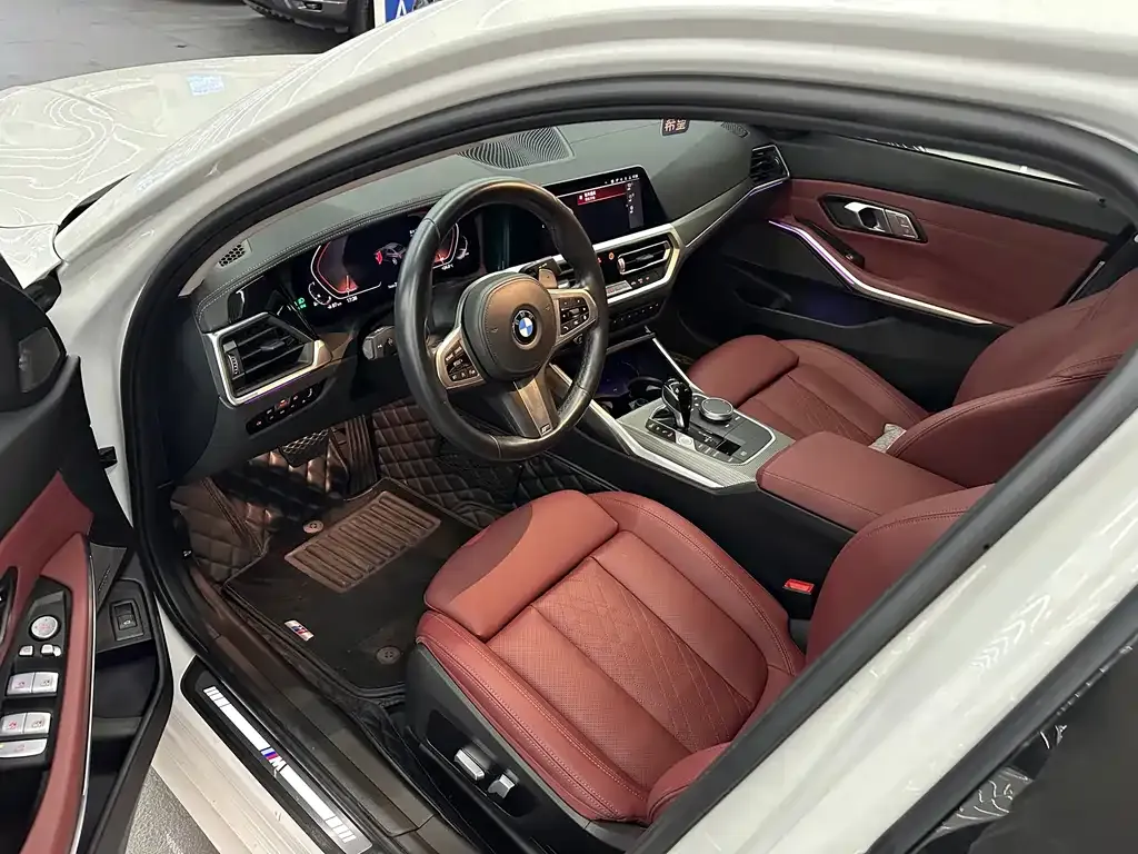 BMW 3 Series 2022 из CN, фото 6