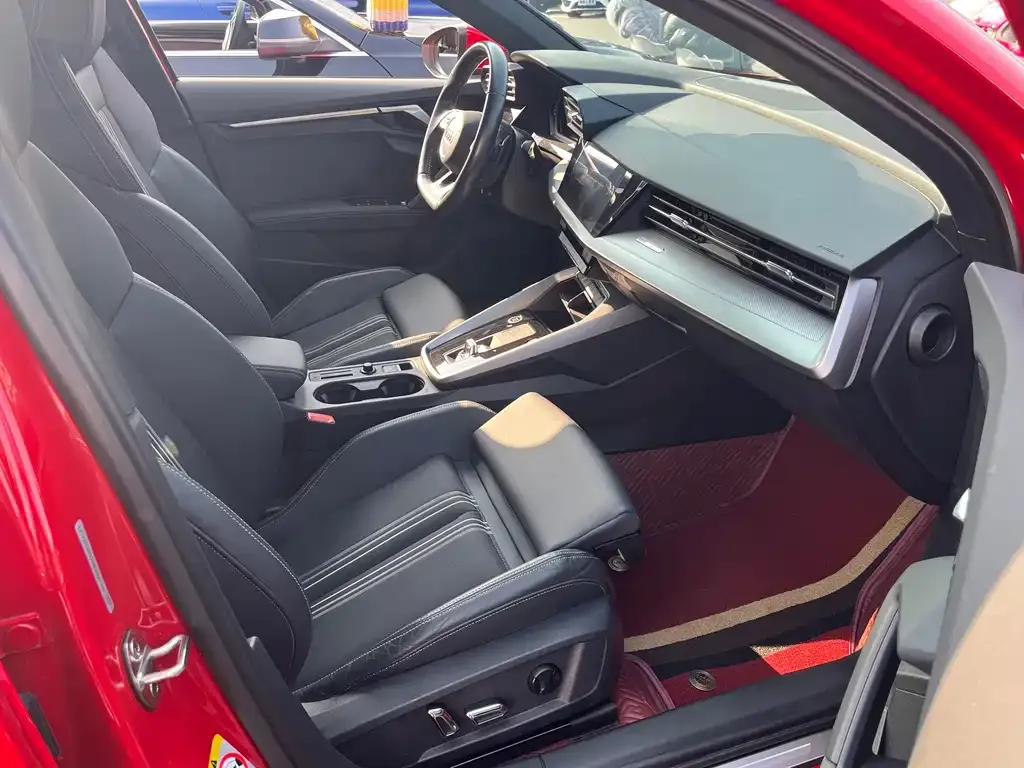 Audi A3 2022 из CN, фото 4