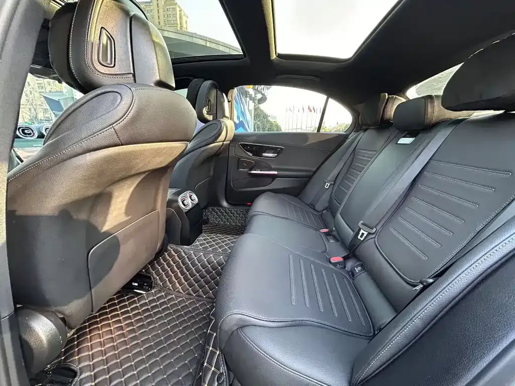 Mercedes-Benz C-Class 2024 из CN, фото 4