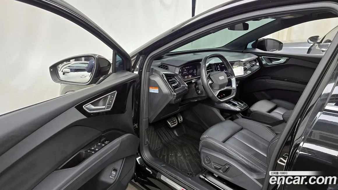 Audi Q4 e-tron 2023 из KR, фото 10
