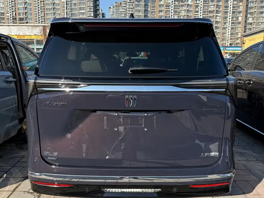Buick GL8 Hybrid 2025 из CN, фото 9