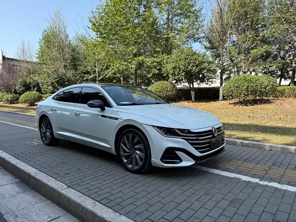 Volkswagen CC 2023 из CN, фото 6
