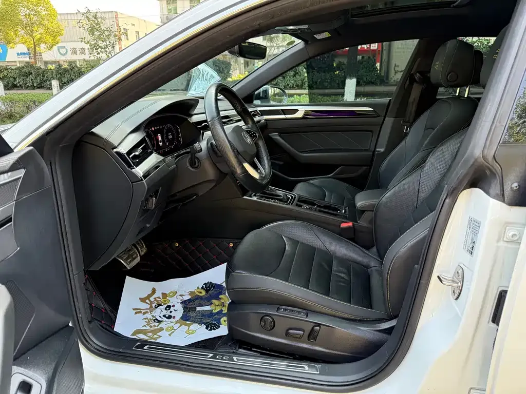 Volkswagen CC 2023 из CN, фото 4