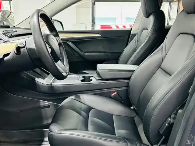 Tesla Model Y 2022 из CN, фото 2