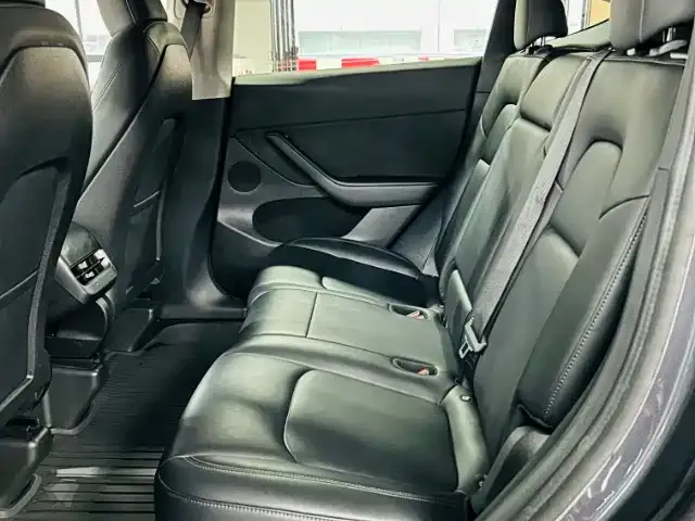 Tesla Model Y 2022 из CN, фото 9
