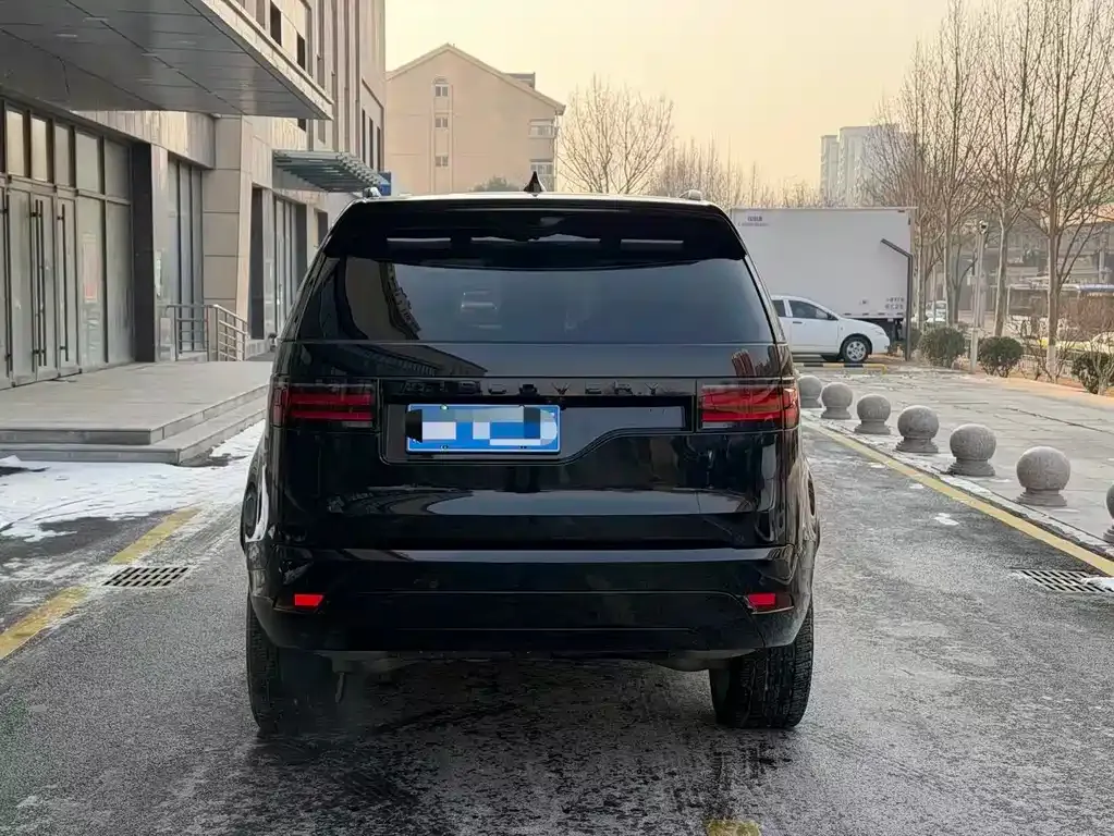 Land Rover Discovery 2024 из CN, фото 3