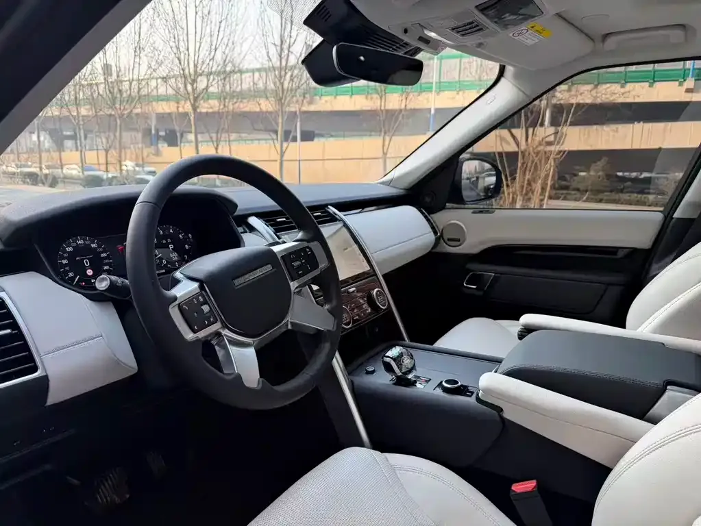 Land Rover Discovery 2024 из CN, фото 6