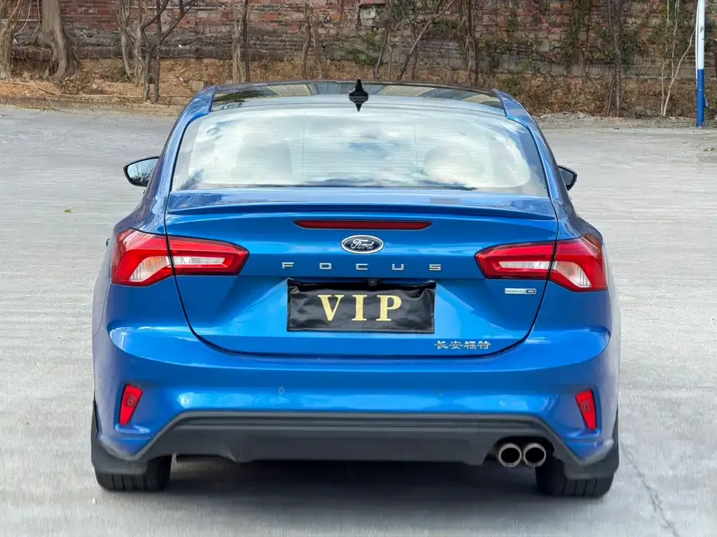 Ford Focus 2022 из CN, фото 2