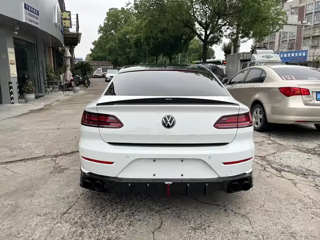 Volkswagen CC 2023 из CN, фото 7