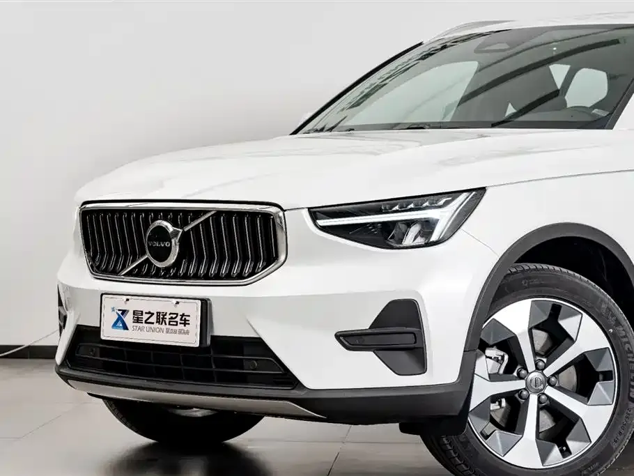 Volvo XC40 2024 из CN, фото 10