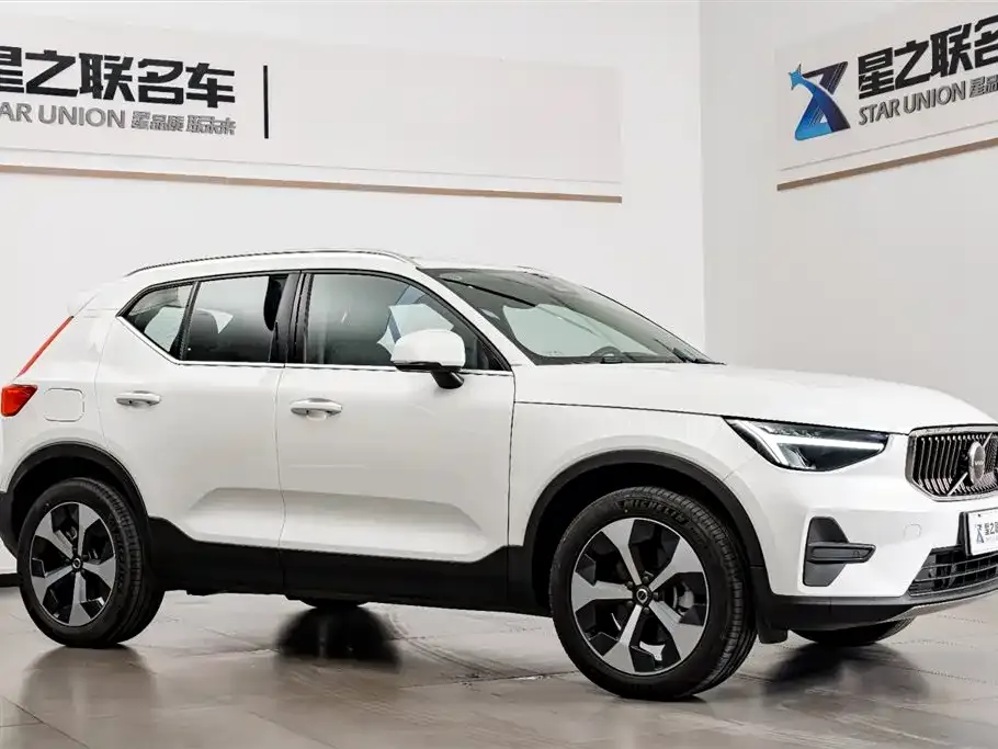 Volvo XC40 2024 из CN, фото 8